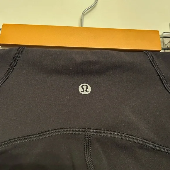 Lululemon Leggings With Mesh Detail - Picture 5 of 7